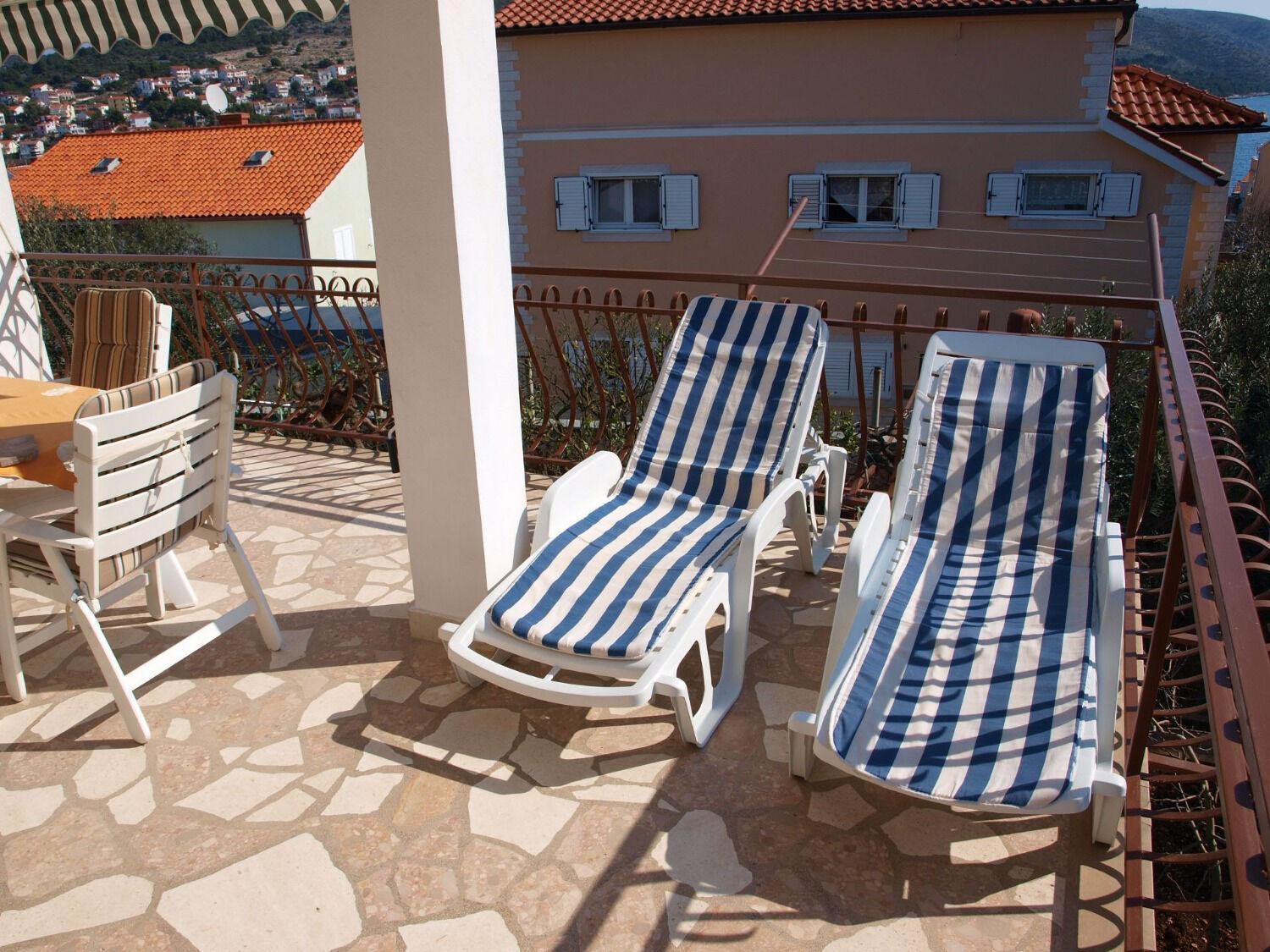 Apartments Mirja - 100M From The Beach & Parking Trogir Dış mekan fotoğraf