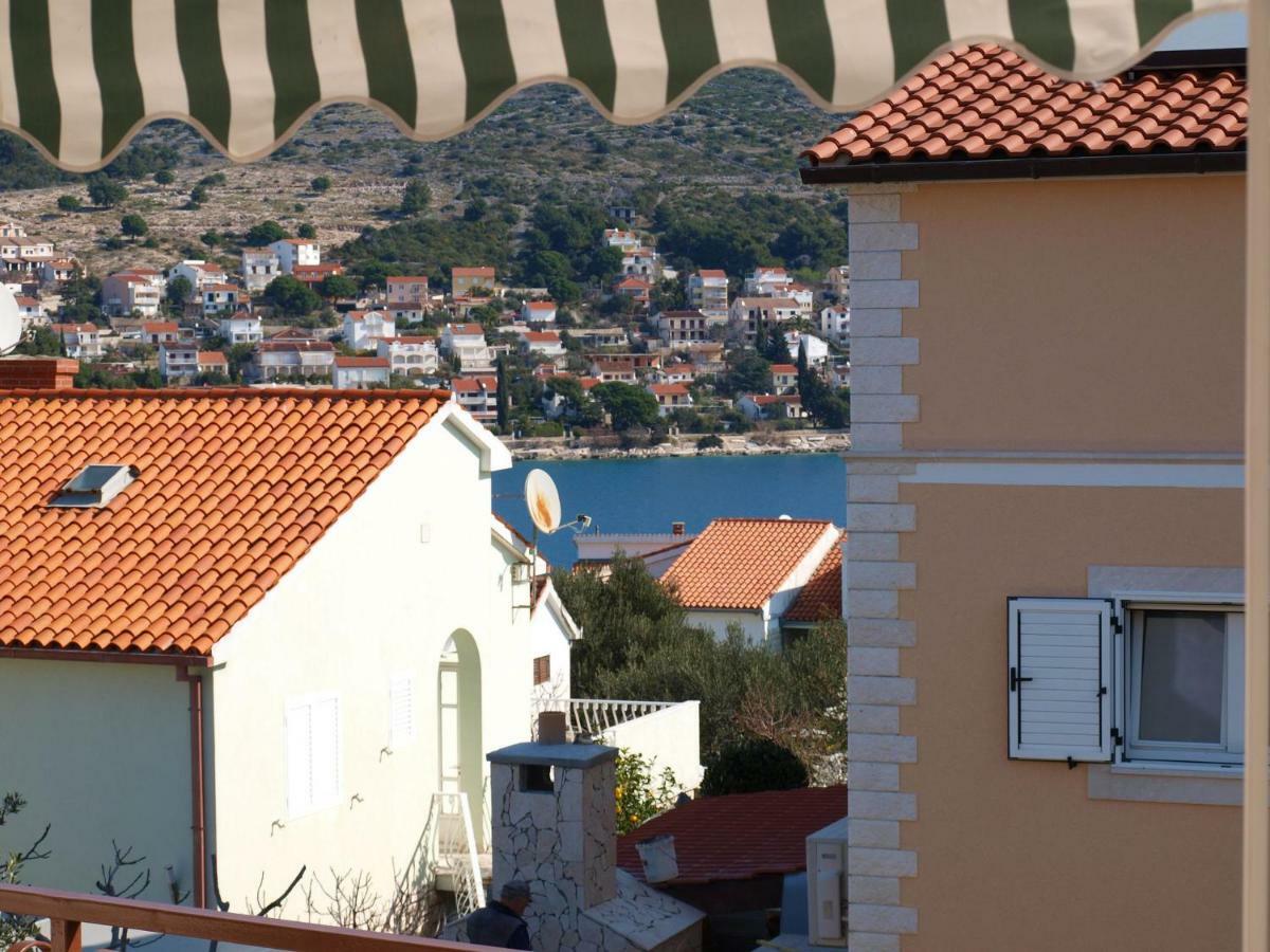 Apartments Mirja - 100M From The Beach & Parking Trogir Dış mekan fotoğraf