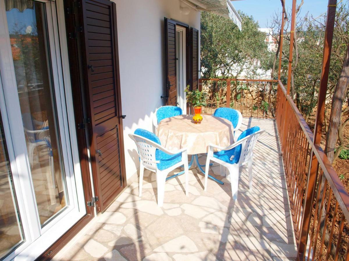 Apartments Mirja - 100M From The Beach & Parking Trogir Dış mekan fotoğraf